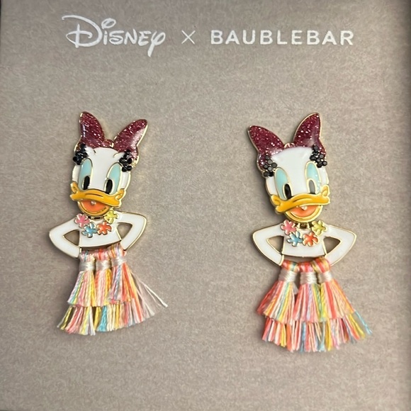 Disney x BAUBLEBAR Daisy Duck Hawaiian Hula Earrings New - Picture 2 of 6